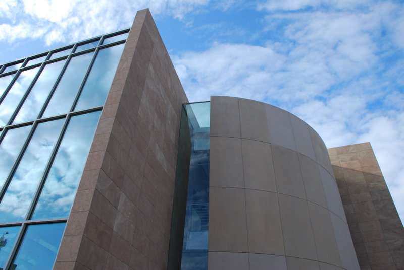 The completed Metrocomplex and piazza