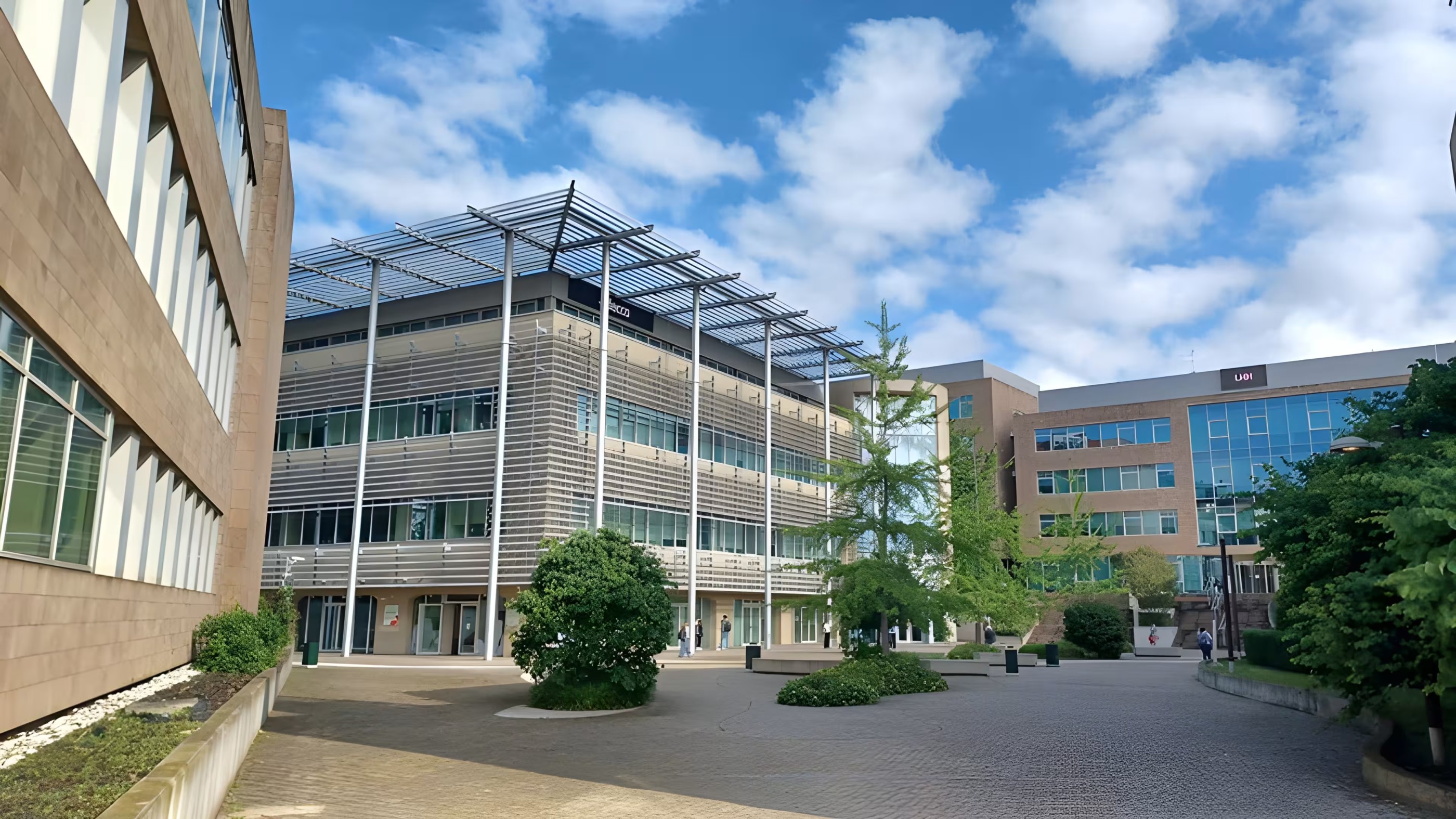 Metro Complex Offices